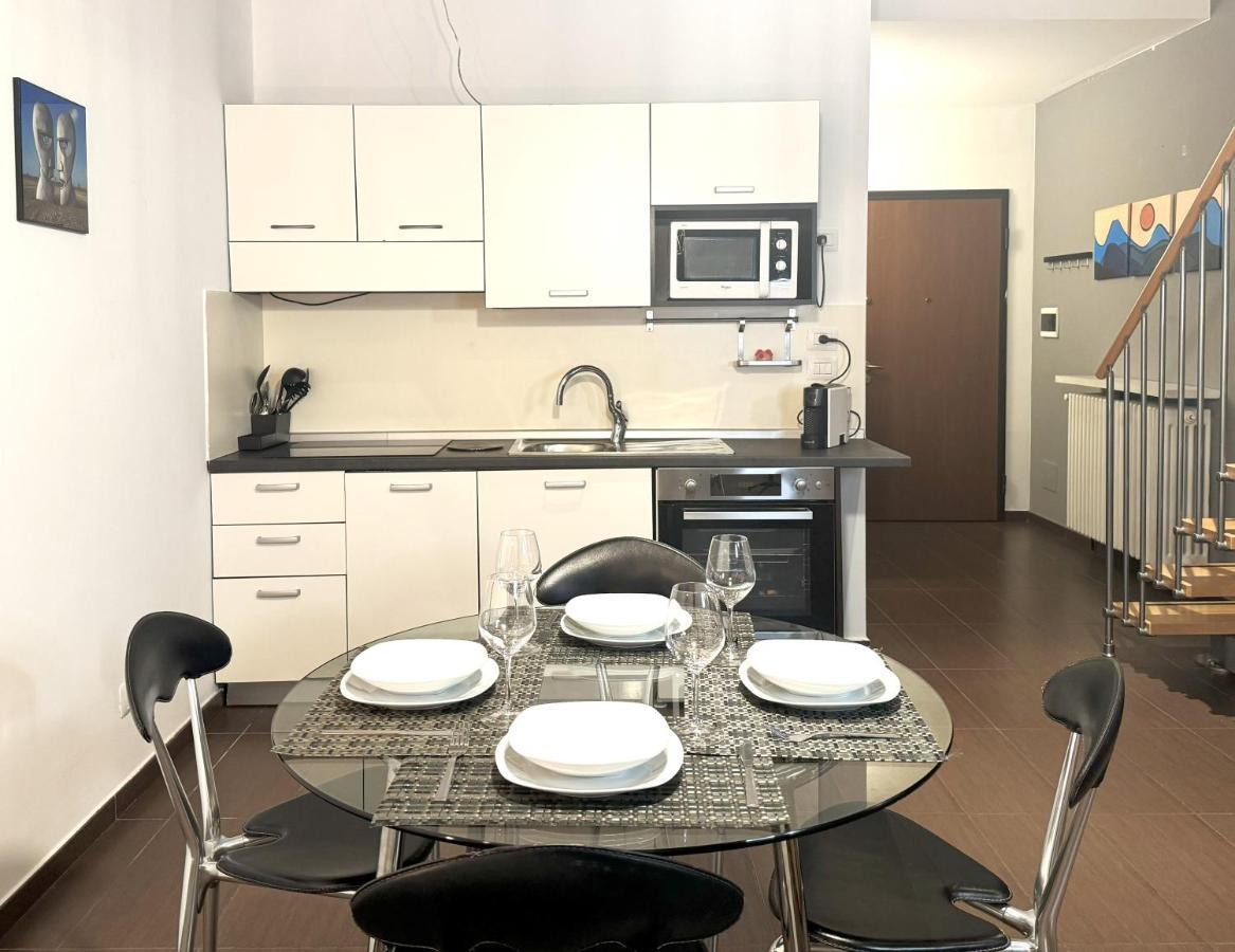 Ferienwohnung Dora Park-Porta Susa Private Parking&Netflix Turin Exterior foto